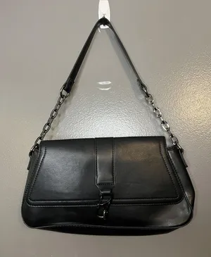 Forever 21 Shoulder Bag Womens Small Black Faux Leather Chain Strap Purse thumbnail 1