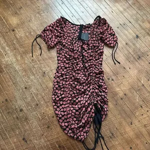 Dress Foram rose floral NWT ruched tie bodycon M mini dress thumbnail 2