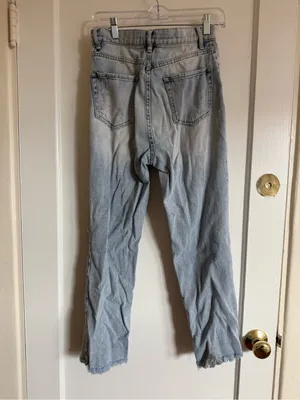 PacSun Women's Light Blue Distressed Boyfriend Jeans thumbnail 4