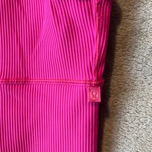 Lululemon Power Pivot Ribbed Tank Top Sonic Pink Size‎ 2 thumbnail 3