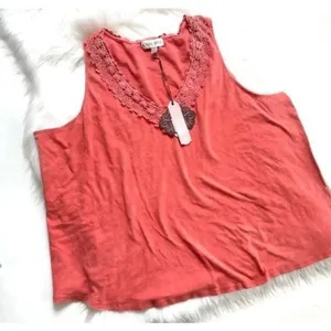 NWT Womens Knox Rose Lace Crocheted Trim V Neck Sleeveless Top - Sz 1X thumbnail 3
