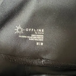 Aerie Offline Goals Black Crochet 7/8 Leggings M Medium thumbnail 3