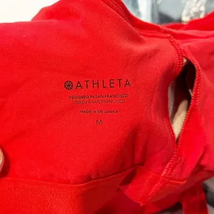 Athleta Square Neck Cropped Built in Bra Tank Top Red Medium thumbnail 3