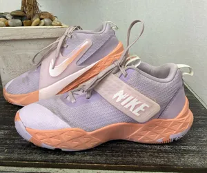 Nike White & Lavender HF6279 Lace Up Athletic Sport Sneaker Shoes 5.5 thumbnail 1