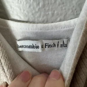 Abercrombie & Fitch Oatmeal Tan Ribbed Slit V-neck Midi Dress Size Large thumbnail 5