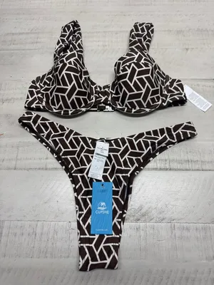 Cupshe Retro Geo Sweetheart Bikini Top & Ultra Cheeky Bottoms Set thumbnail 2