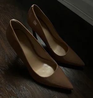 Marc Fisher Nude Heels thumbnail 2