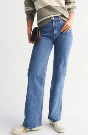 Abercrombie Jeans 90s Relaxed High-Rise thumbnail 1