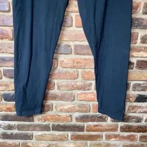 Fabletics Black Define Mid-Rise 7/8 Activewear Leggings Women's Size Medium thumbnail 4