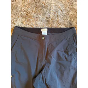 L.L. Bean Women's Comfort Trail Cropped Hiking Pants Gray / Charcoal Capris thumbnail 2