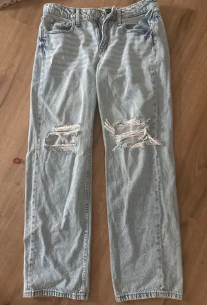 Light Blue Distressed Women’s Jeans thumbnail 1