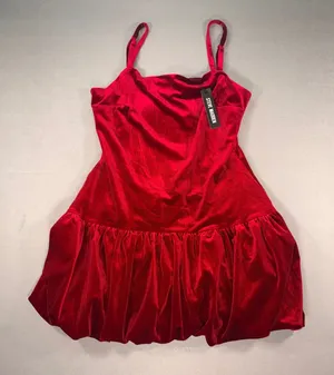 Steve Madden Giovanna Red Velvet Bubble Hem Mini Dress Adjustable Straps Size 10 thumbnail 1