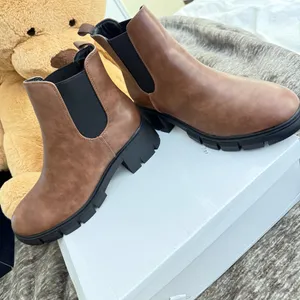 Women Carcuume Leather Boots Size 7.5 thumbnail 6