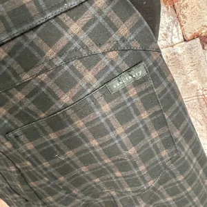 Sanctuary x Anthropologie Black and Brown Plaid Pants NWT WOMENS SIZE SMALL thumbnail 4