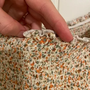 Aerie women’s floral‎ cropped blouse — small thumbnail 3