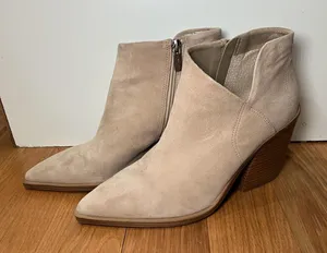 Vince Camuto Boots Womens Size 9 Beige Suede Ankle Block Heel Booties VC-GRENDAN thumbnail 1