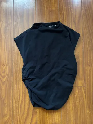 Abercrombie Women’s Black Mock Neck Paloma Top thumbnail 2
