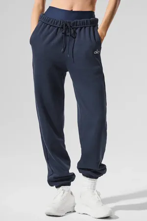 Navy Alo Accolade Yoga Hoodie and joggers thumbnail 2