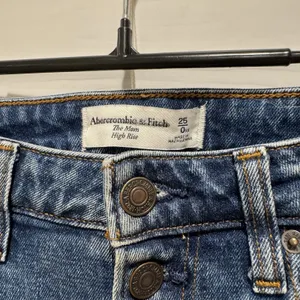 Abercrombie & Fitch Jeans Womens 25 0 The Mom High‎ Rise Ankle Crop Curve Love thumbnail 2