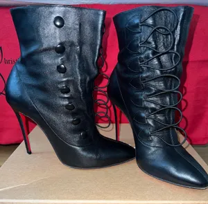 French Tutu Button Black Leather Booties Size 36, US 6, USED thumbnail 14