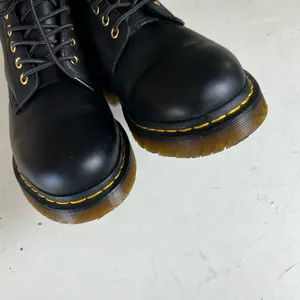 DR. MARTENS- 1460 Women’s Smooth Leather Lace Up Boots Black Punk Grunge Goth thumbnail 4