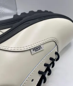 Vans NEW COLFAX LOWTOP FULL LEATHER SHOE PLATFORM (about 1-2 in) thumbnail 10