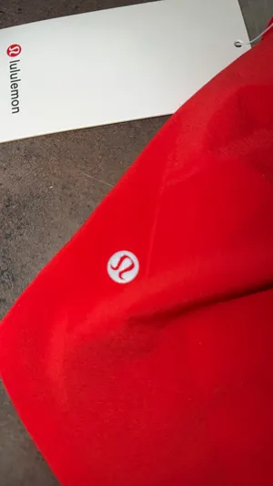 Lululemon Shorts thumbnail 3