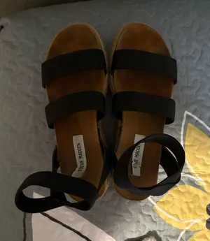 Steve Madden Sandals thumbnail 1