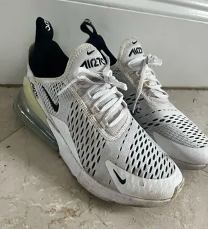 Nike Air Max 270 Women’s thumbnail 1