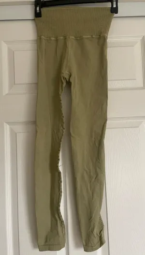 Good Karma Leggings thumbnail 1