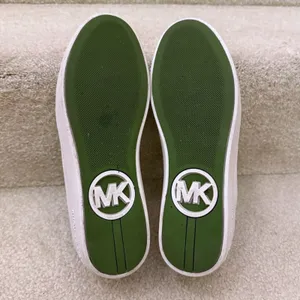 Michael Kors White Leather Low Top Sneakers Green Croc Trim Perforated Womens 8M thumbnail 8