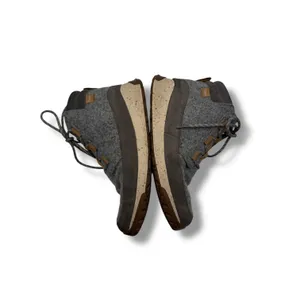 Chaco Borealis Ledge Waterproof Boots Women's 10‎ Gray Wool Suede Winter thumbnail 4