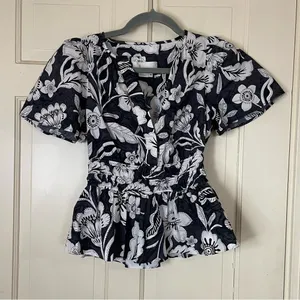 Anthropologie The Somerset FLATTERING Blouse Dark Floral Gray & Black, Size XXS thumbnail 1