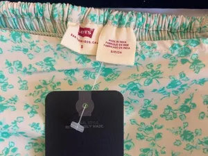 Levi’s Top thumbnail 3