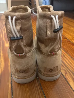 Mini uggs thumbnail 3