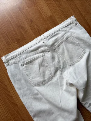 Abercrombie & Fitch The Mom High Rise Jeans thumbnail 6