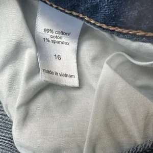 Maurices Size 16 Women’s Distressed Denim Shorts thumbnail 2