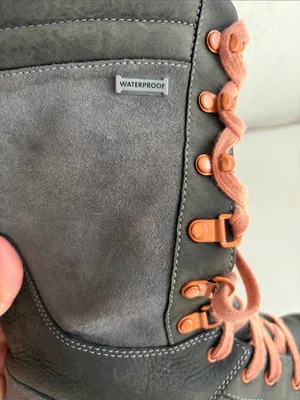 Chacos Waterproof Women's Gray Lace-Up Hiking Boots with Pink Laces thumbnail 4