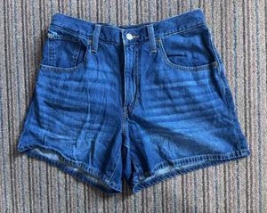 Levi’s shorts thumbnail 1