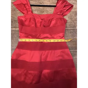 Hellessy Emily Dress‎ In Red With Contrast White Shirttail Hem Size 4 Crimson thumbnail 11