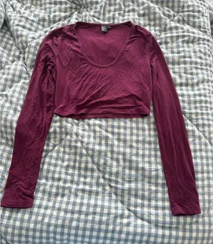 Shein Cropped Long Sleeve thumbnail 1