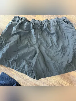 Columbia Black Athletic Pull-On Shorts thumbnail 2