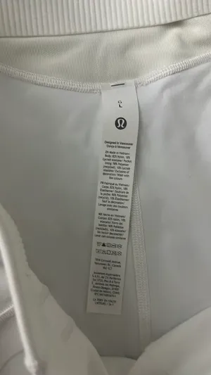 Lululemon define micro shorts Luon thumbnail 2