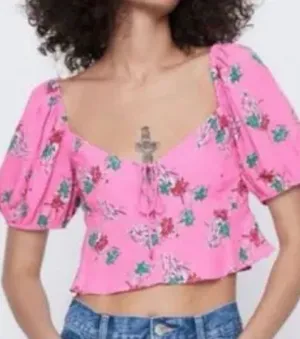 Zara pink floral feminine puff sleeve crop top blouse small thumbnail 1