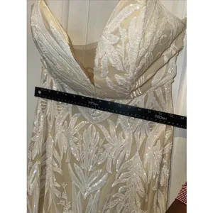 Love & Lemonade - Prom, Bridesmade or Mother of the Bride Dress Size XL thumbnail 11