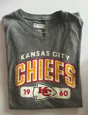 NFL Kansas City Chiefs t-shirt. Men's size medium. Short sleeve thumbnail 1