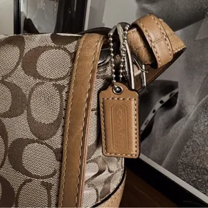 Y2k Restored Coach Hampton Signiature Tan Shoulder Bag thumbnail 7