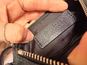 Michael Kors Wristlet Wallet thumbnail 4