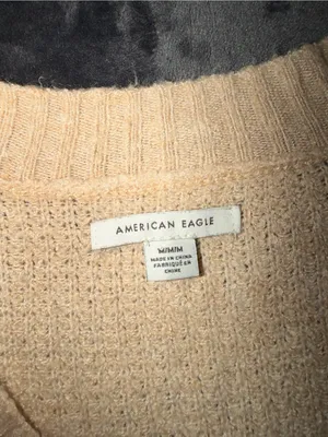 American Eagle Waffle Knit V-Neck Lightweight Knit Pullover Sweater in Beige thumbnail 4