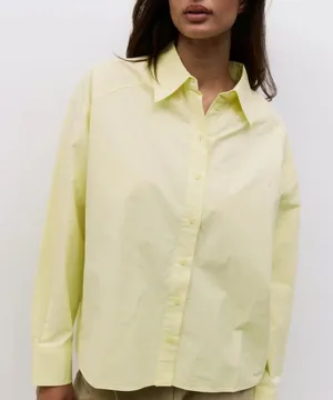 Mod Ref The Ophelia Top Size Medium in Butter Yellow | Boxy Button Down Shirt thumbnail 1